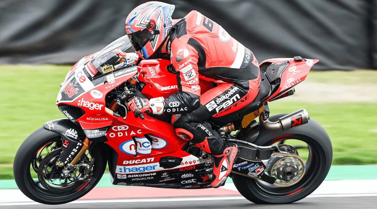 ルーク BSB Donington Park Race 2 Results [TS 2/3] | Sykes doubles